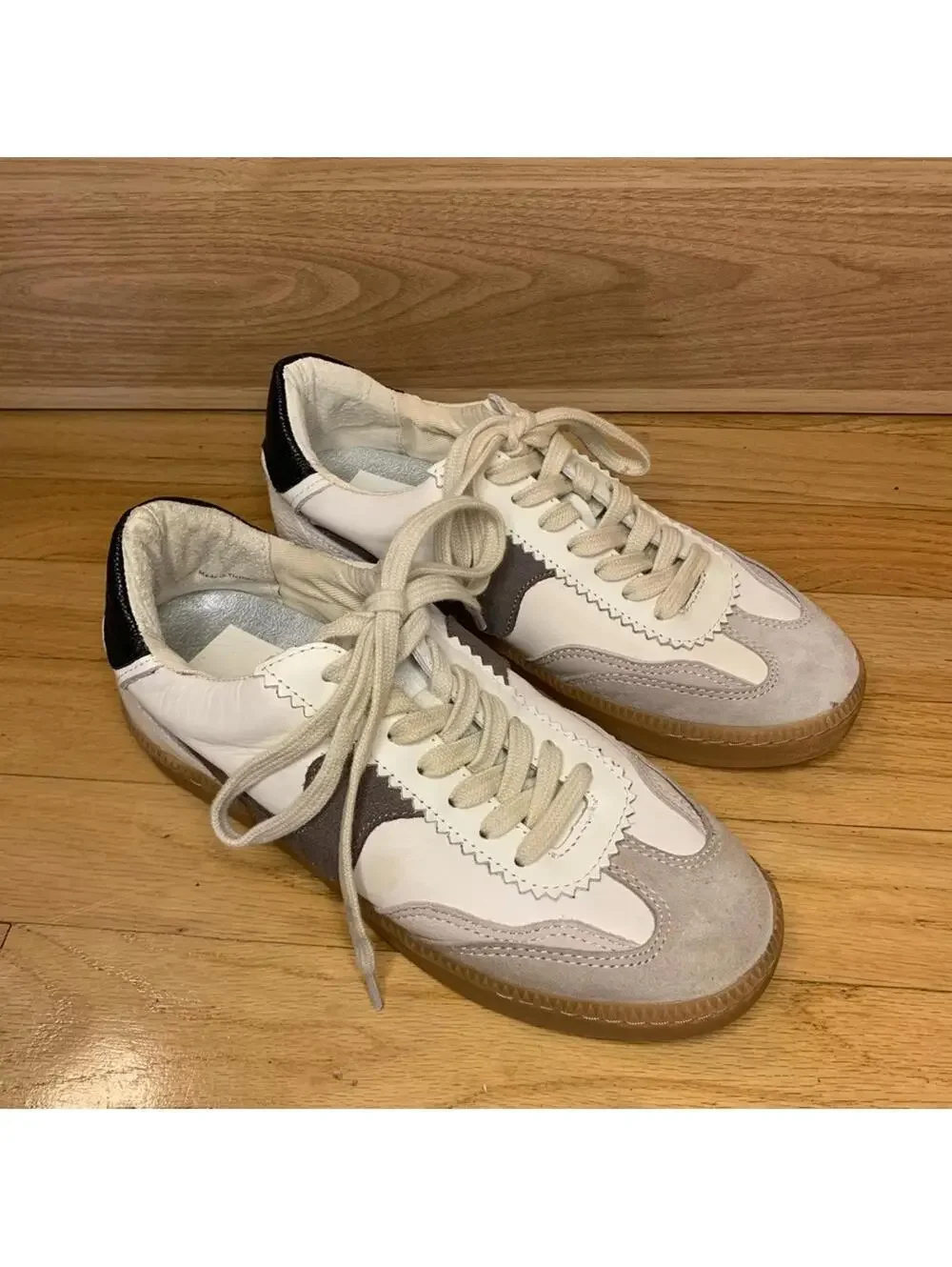 Dolce Vita Notice Sneakers in White Gray Leather - Size 6